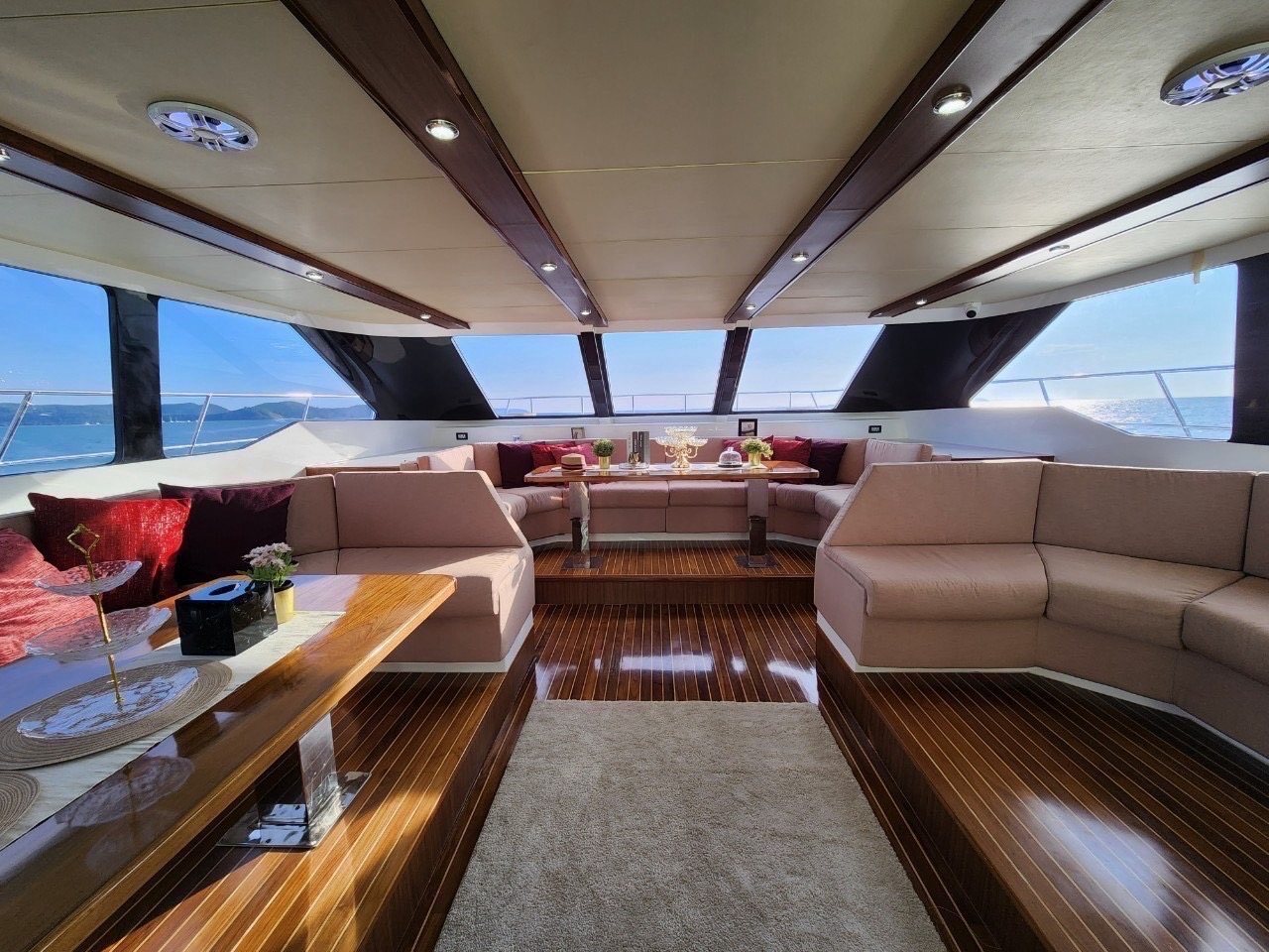 ELITE YACHT image 16