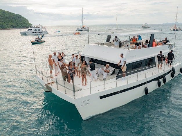HAMONY YACHT image 2