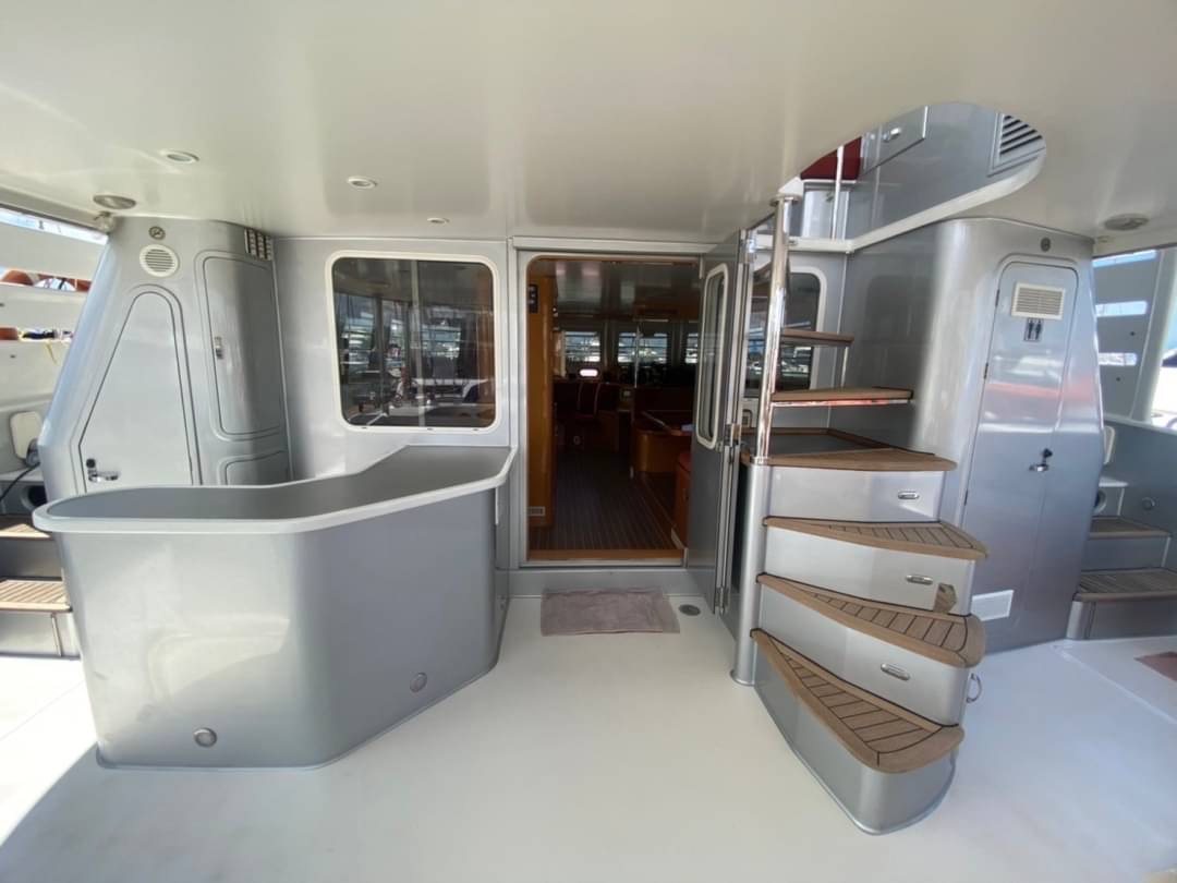 LION KING YACHT image 3