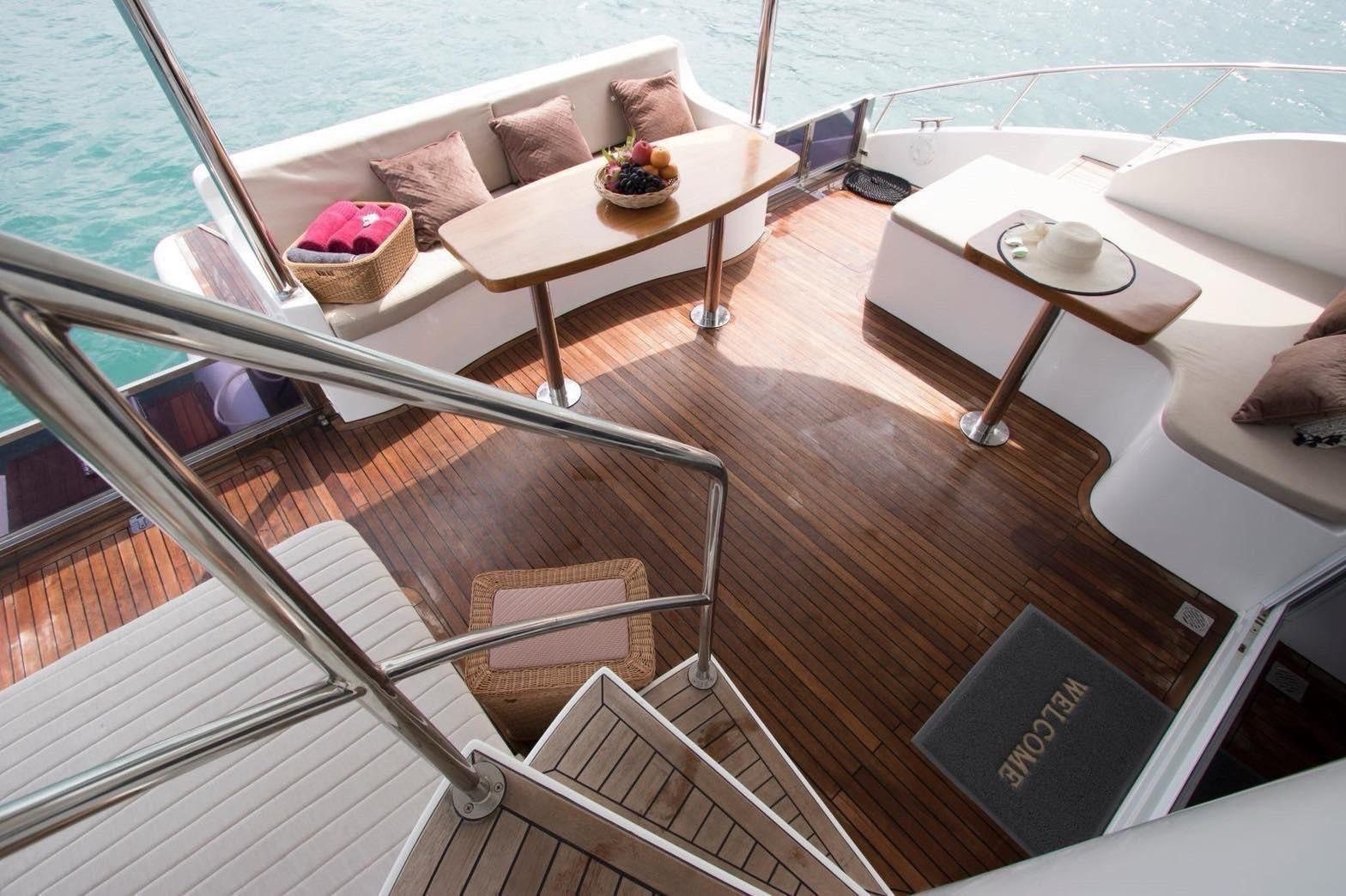 MOMO YACHT image 5